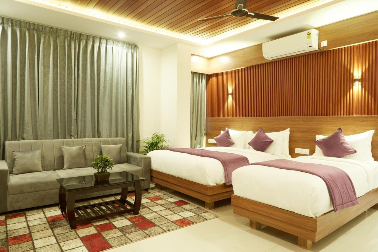 Vovo Premier Hotel Bangalore Exterior photo